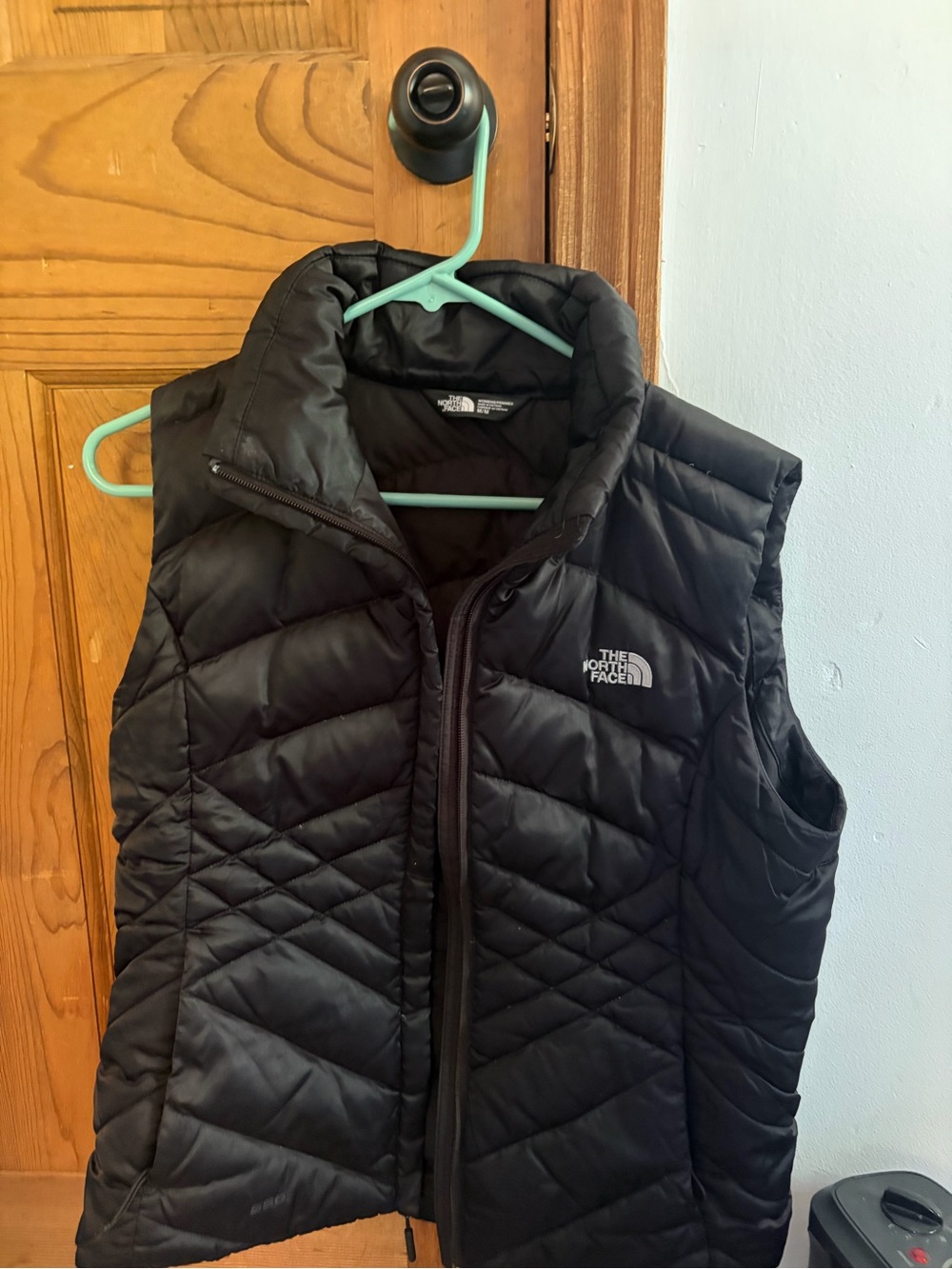 The North Face Black Quilted Girls' Insulated Puffer Vest